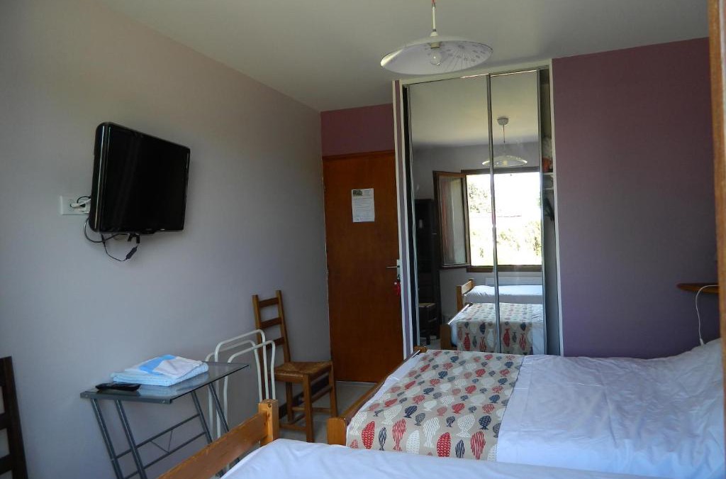 Cozes Bed & Breakfast | Chambre d'Hôtes Les 3 Moulins