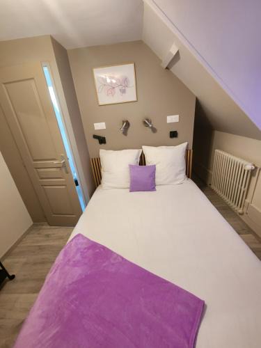 Saint-Nicolas-d'Aliermont Bed & Breakfast | chambre mauve