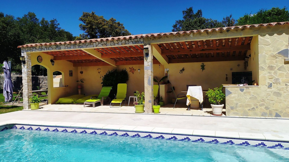 Causse-de-la-Selle Bed & Breakfast | Chambre Indépendante Chez Particulier Avec Piscine Près des Gorges de L'hérault