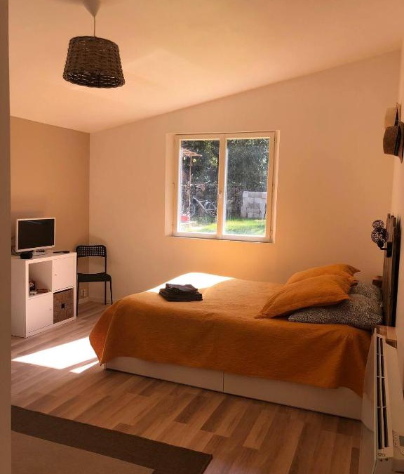 Correns House | Chambre privée avec vue et piscine