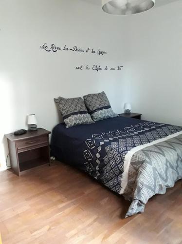 Cestas House | Chambre Salon Sdb Jardin près Bordeaux