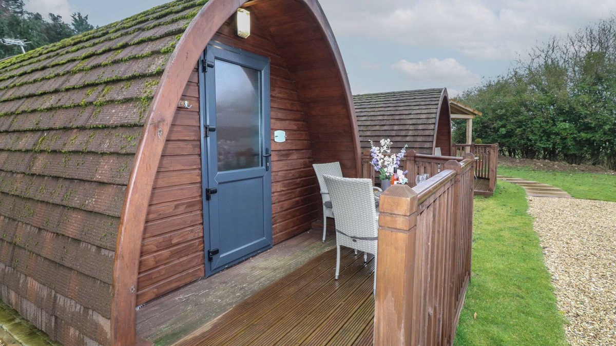 Spalding Cottage | CHANTELLES, pet friendly, with a garden in Holbeach