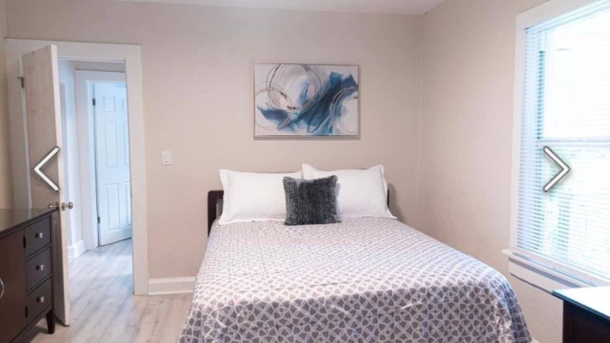 Berino House | Chanting 3 bedroom 1 bath near a fun water park & plush golf course.