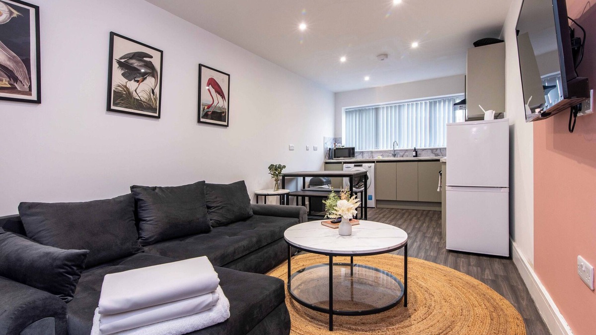 Long Eaton Apartment | Chapel Street Flat 1 - Easy Access to Nottingham & Derby