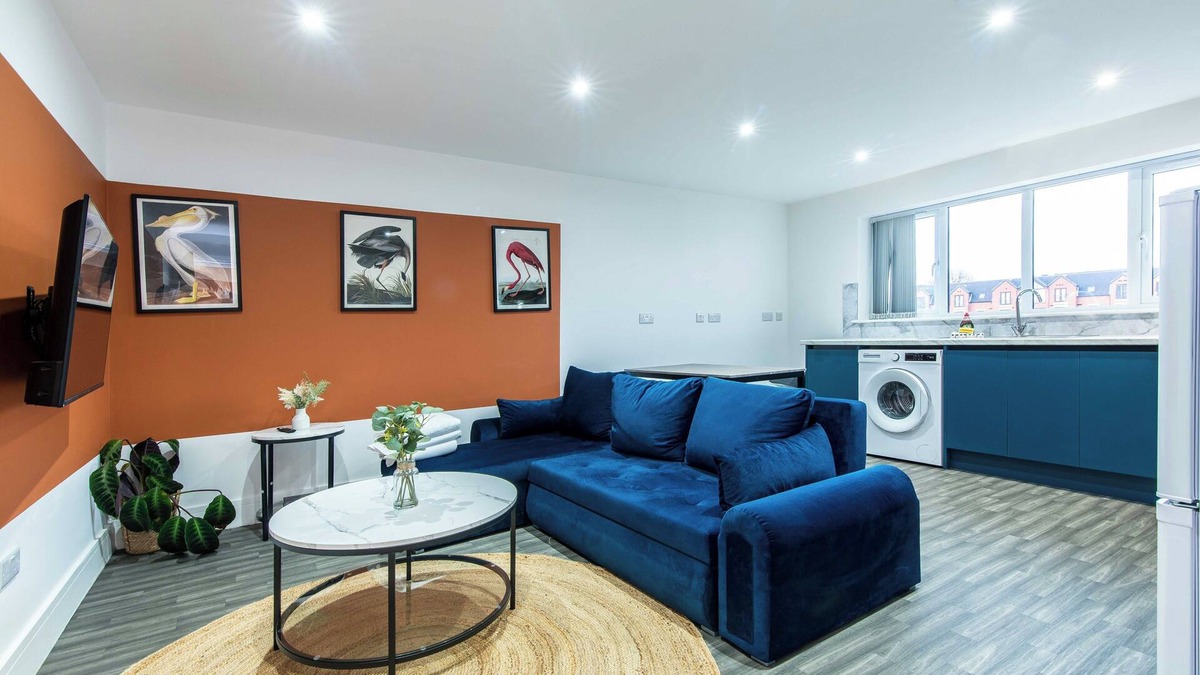 Long Eaton Apartment | Chapel Street Flat 6 - Close to Scenic Green Spaces