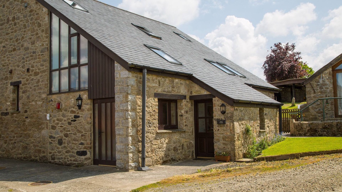 Sticklepath Cottage | Character barn conversion near Dartmoor