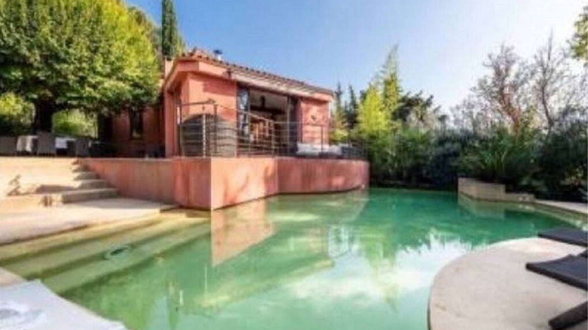 Les Camoins Villa | Character villa with large swimming pool at the foot of the Pagnol hills