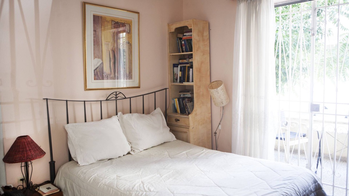 Chalandri House | Characterful house in a beautiful and lively suburb near to central Athens.