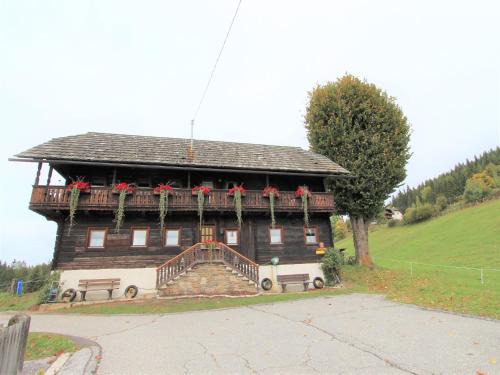 Fresach House | Characterful old farmhouse with 4 apartments in Fresach Carinthia with garden