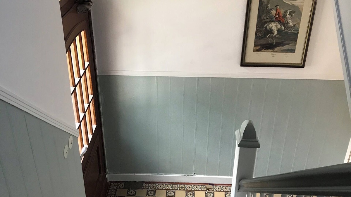 Dorsten Apartment | Charismatic old building meets creative design - arrive and feel good.