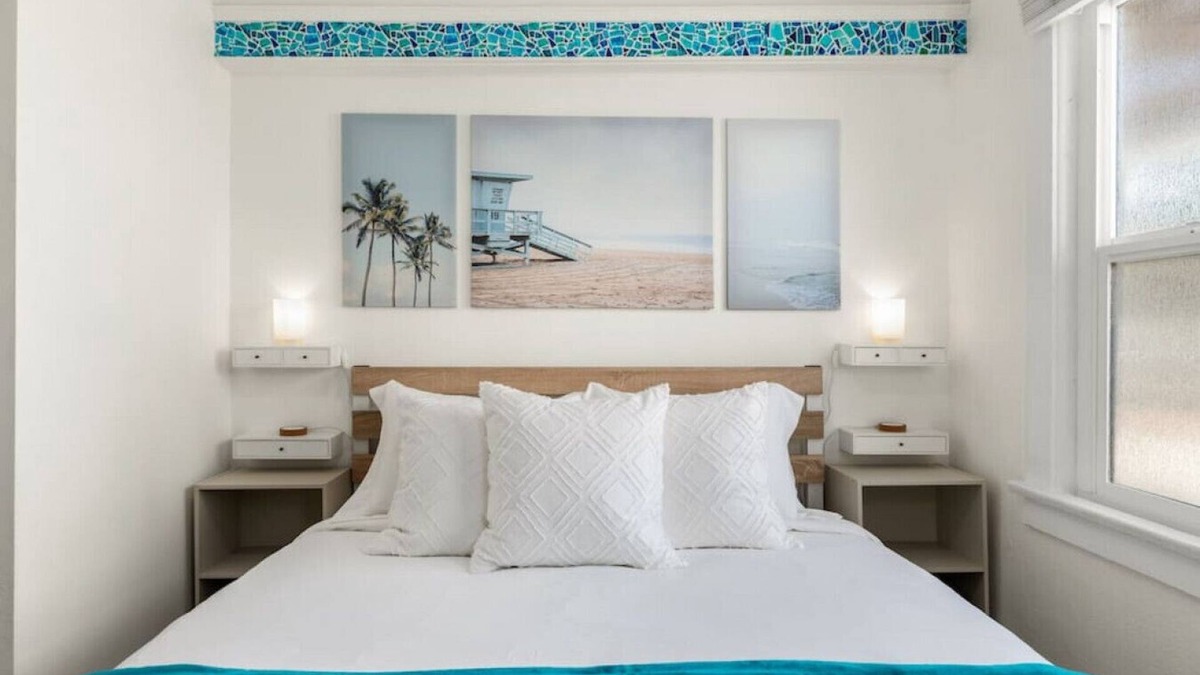 Franklin House | Charismatic Sea Cottage Near Beach & Entertainment
