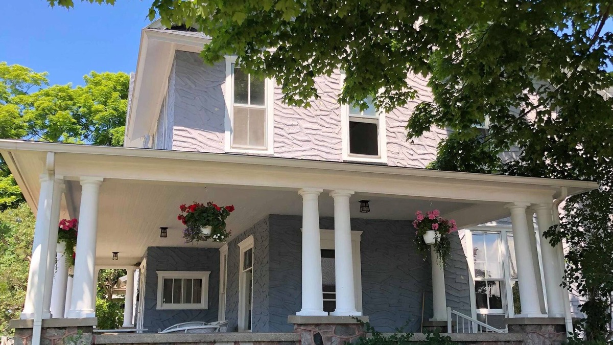 Charlevoix Bed & Breakfast | Charlevoix House