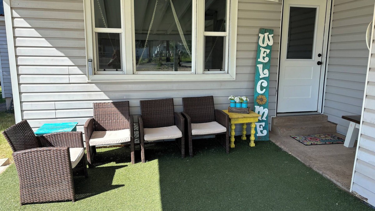 Hanna House | Charlie & Rosie’s Place