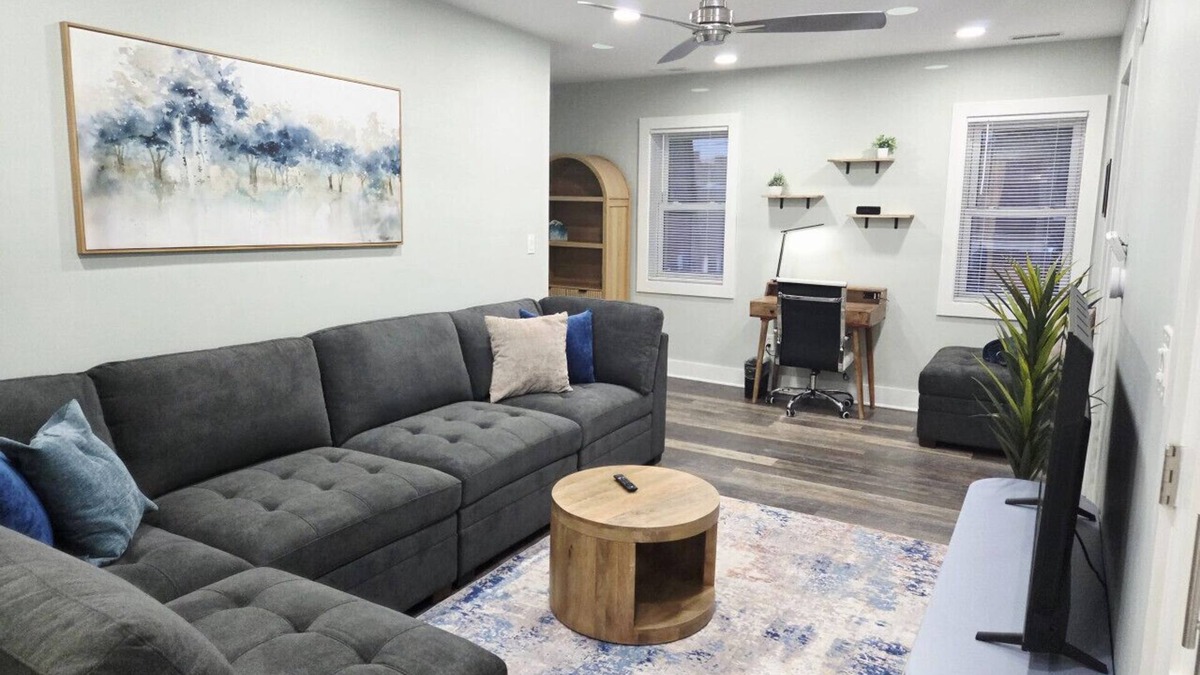 New Baltimore Apartment | Charlie`s by the Bay Unit 3