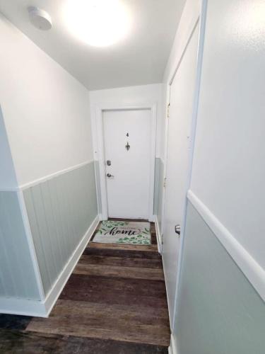 New Baltimore Apartment | Charlies by the Bay Unit 4