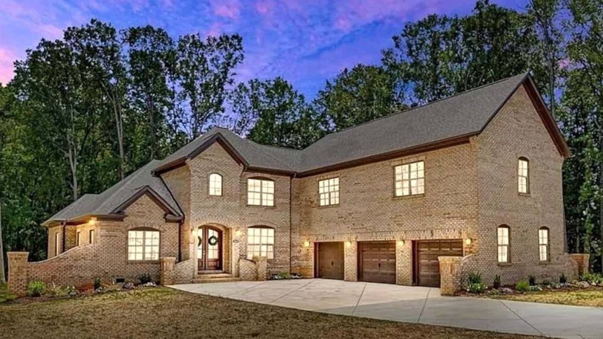 Charlotte House | Charlotte Acres Retreat by StayLage