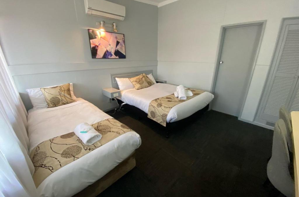 Charlton Hotel | Charlton Motel