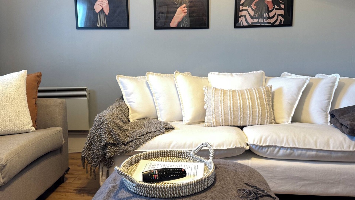 Invermay House | Charm on Forster – Great for Groups & Pet Lovers