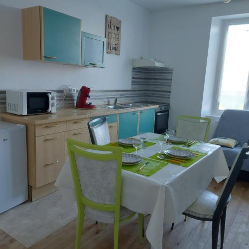 Escueillens-et-Saint-Just-de-Belengard Apartment | Charmant appartement proche Carcassonne