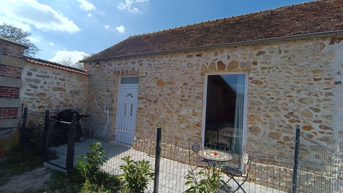 Champcueil Apartment | Charmant Deux Pièces et Terrasse