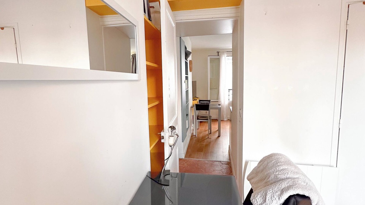 Combat Apartment | Charmant ET Lumineux 2 Pièces EN Plein Coeur DE Paris