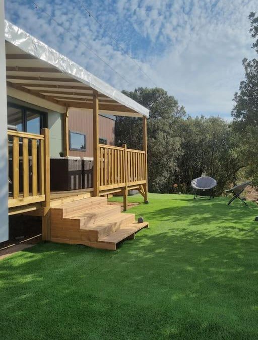 Rocbaron Ski Chalet | Charmant et Spacieux Mobil Home