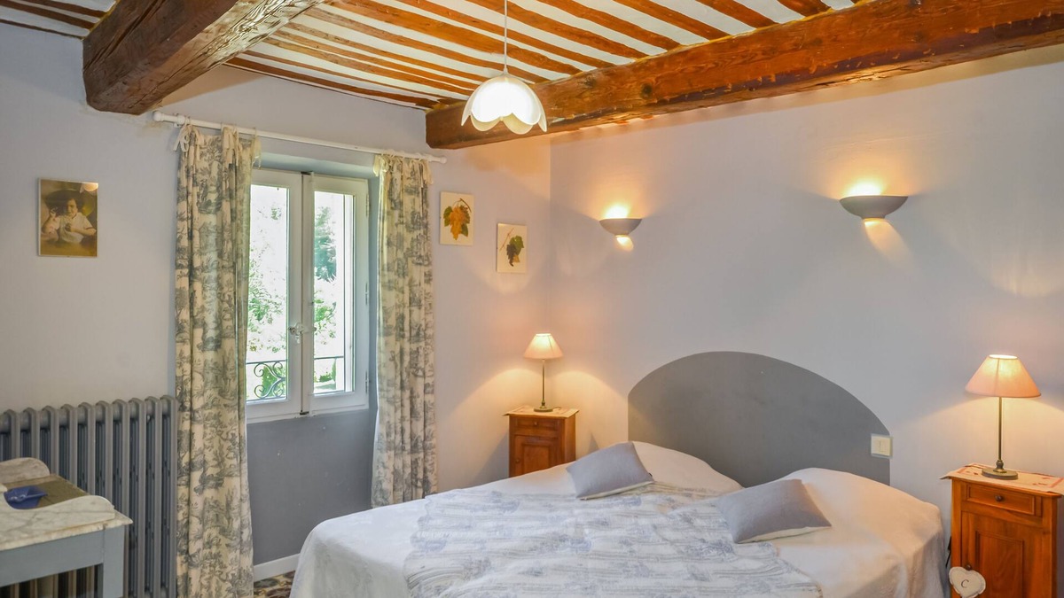 Venasque Bed & Breakfast | Charmante Chambre D'hôte au Coeur de la Provence, à Venasque