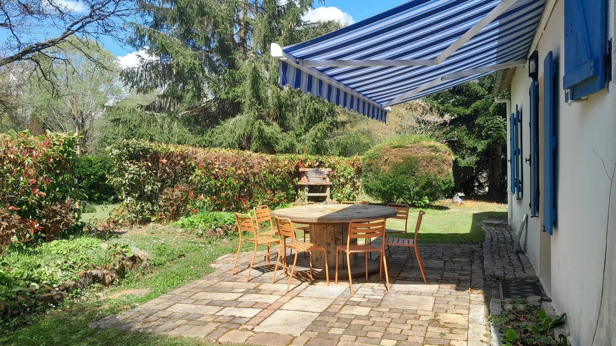 Moutiers-en-Puisaye House | Charmante Maison 6 Pers Piscine Calme