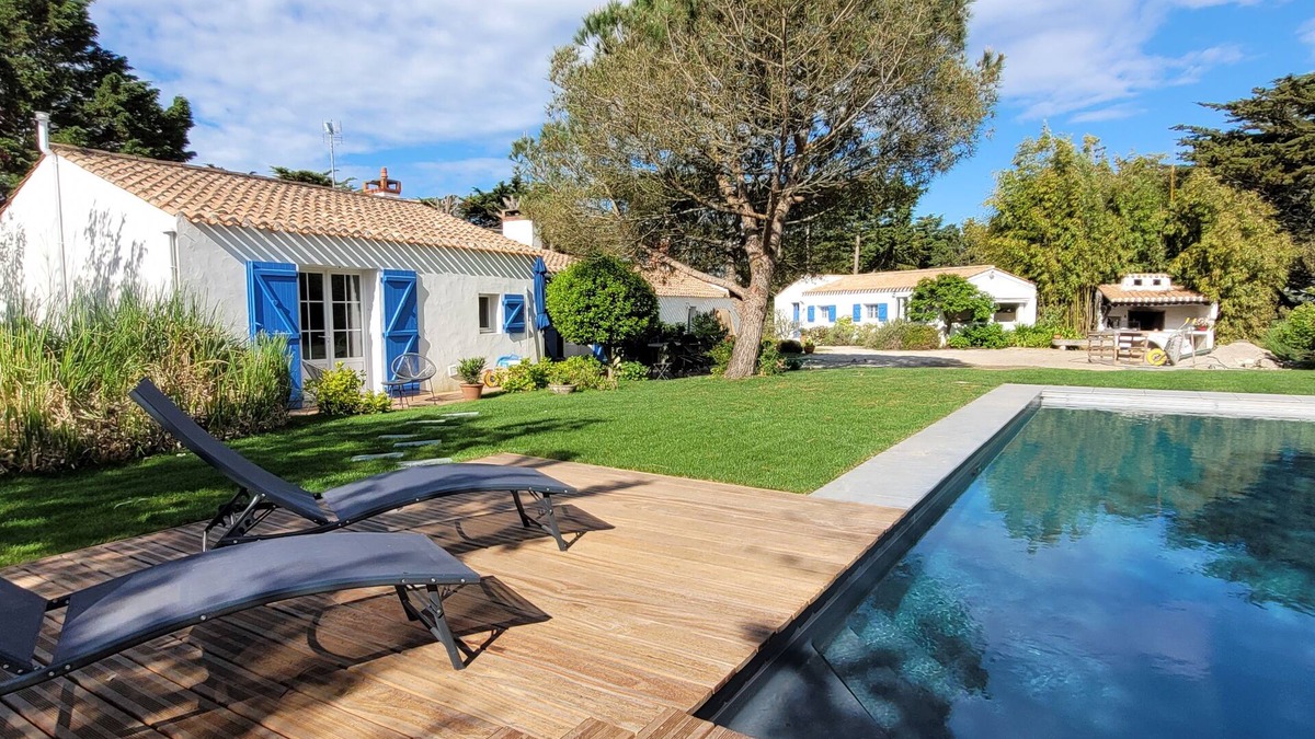 Saint-Urbain House | Charmante Maison Avec Piscine, au Cœur des Marais