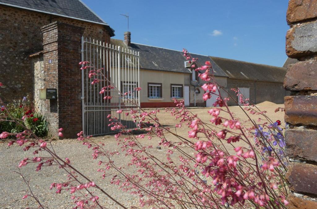 Challet House | Charmante Maison au Cœur d'un Corps de Ferme avec Confort Moderne et Proximité de Sites Touristiques - FR-1-581-105