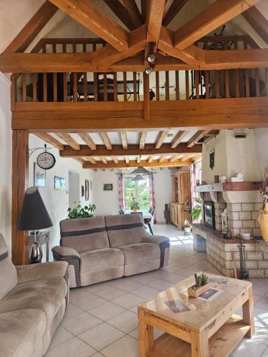 Champlost Apartment | Charmante maison de campagne