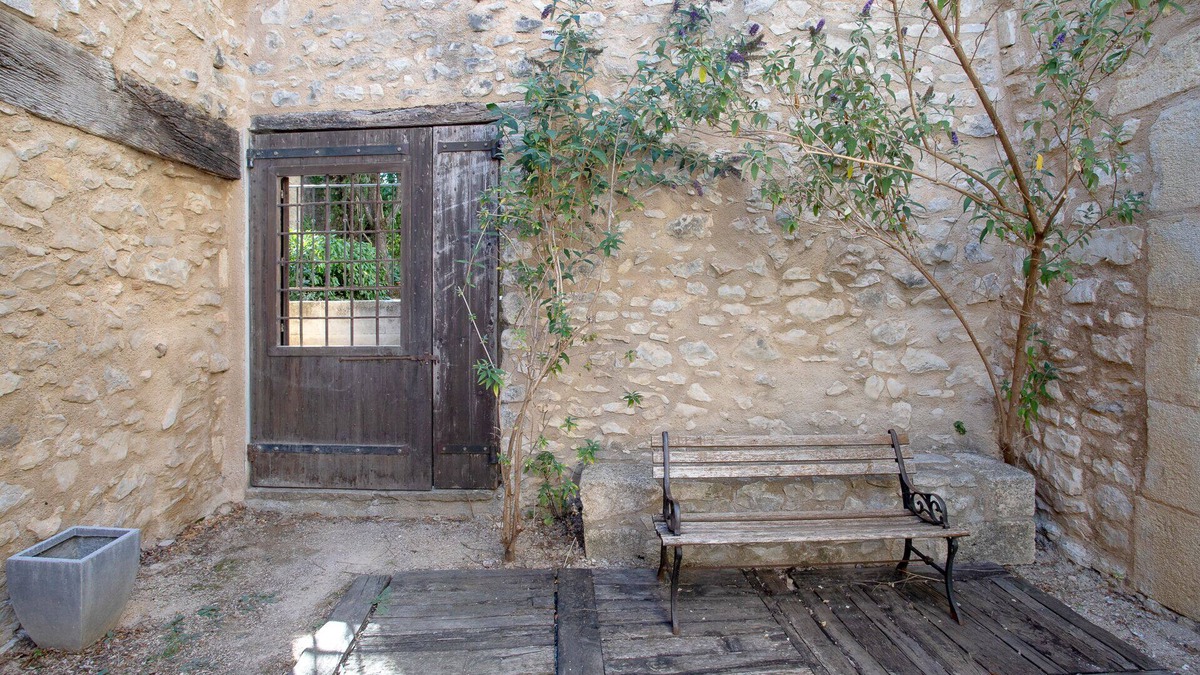 Saint-Trinit House | Charmante petite maison de village, charming village little house