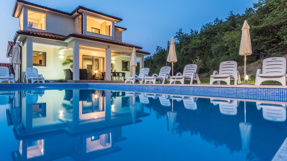 Ripenda Verbanci Villa | Charmante und Romantische Villa mit Pool