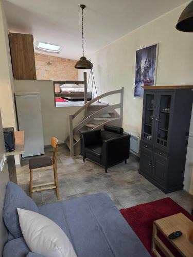 Heinersbruck Apartment | Charmantes Studio Ferienhaus mit Garten & Netflix Nähe Spreewald