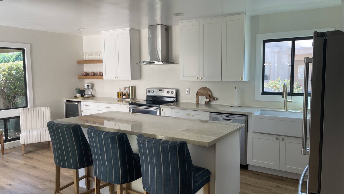 Lombardi Estates House | Charmer close to shopping, restaurants, bars and hiking.