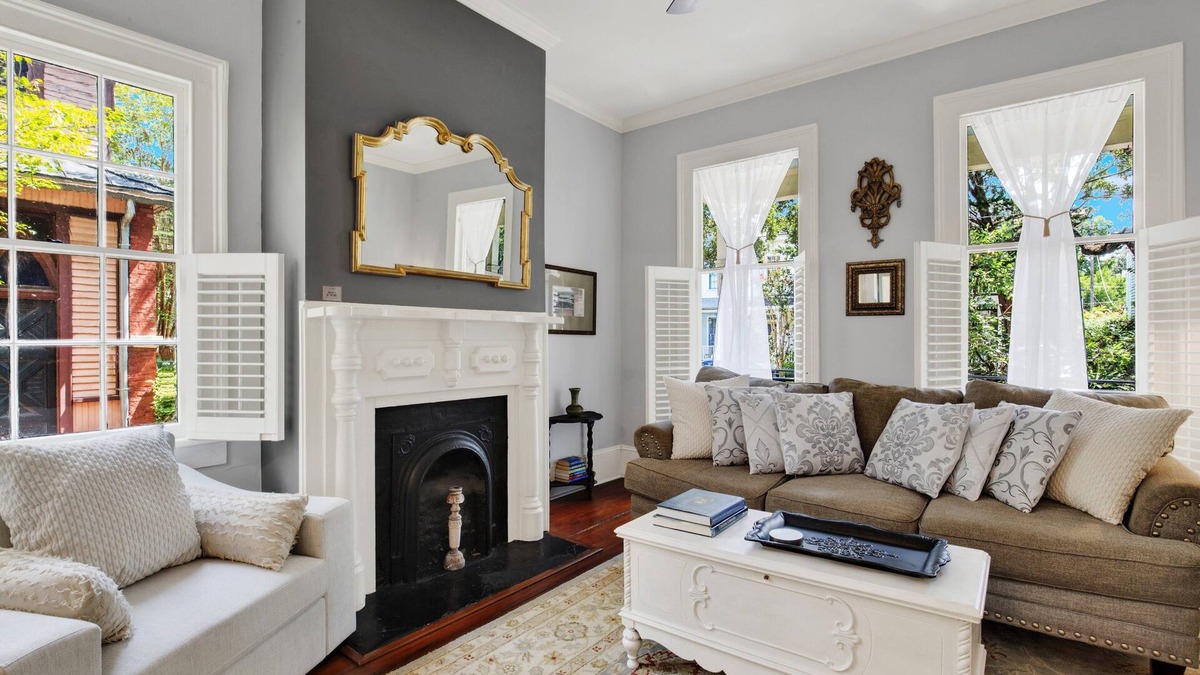 Savannah Victorian District House | Charmer near Forsyth Park, Heated Pool Access!