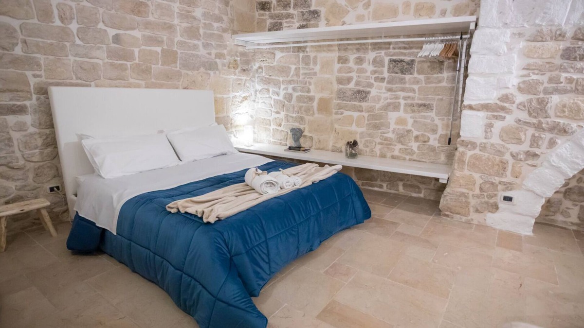 Trani Bed & Breakfast | Charmeroom - Dimora d'incanto