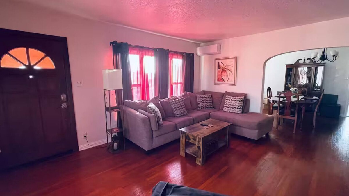 View Park-Windsor Hills Apartment | Charming, Cozy Casita!