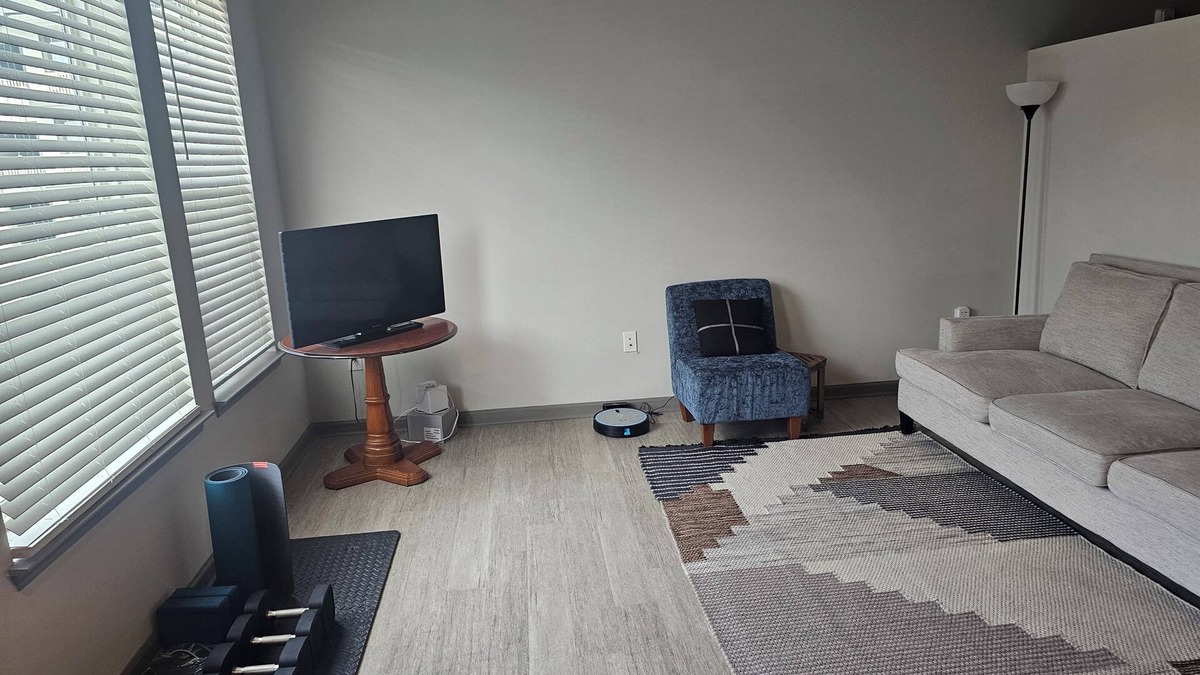 Charlotte Apartment | Charming 1-bedroom apartment in pleasant Charlotte with AC, fitness area