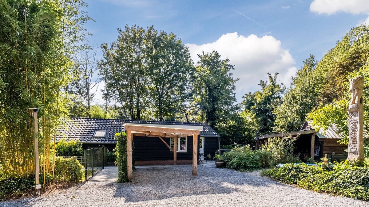 Middelbeers Apartment | Charming 1-bedroom apartment in brilliant Oost-, West- en Middelbeers with WiFi