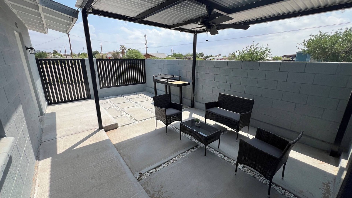 Redford Apartment | Charming 1-bedroom apartment in delightful Presidio with WiFi, AC