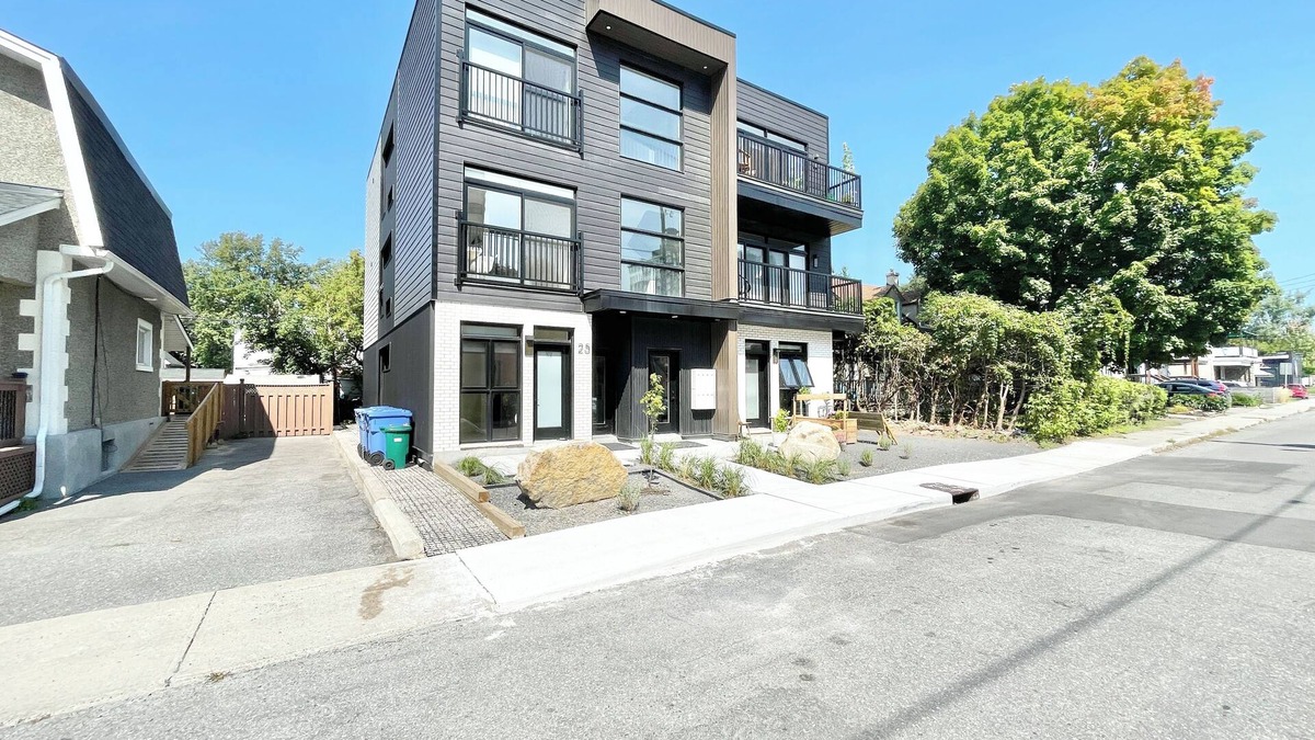 Hintonburg Apartment | Charming 1 Bedroom Apartment in the heart of Westboro/Hintonburg