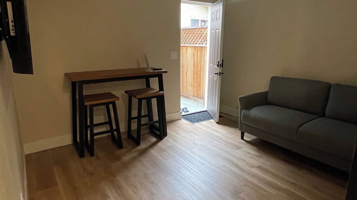 Lathrop Apartment | Charming 1-bedroom apartment in Lathrop with WiFi, central heating/AC.
