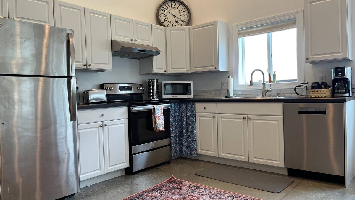 Iowa City Apartment | Charming, 1-bedroom 'Barndominium' on organic vegetable farm in Iowa City