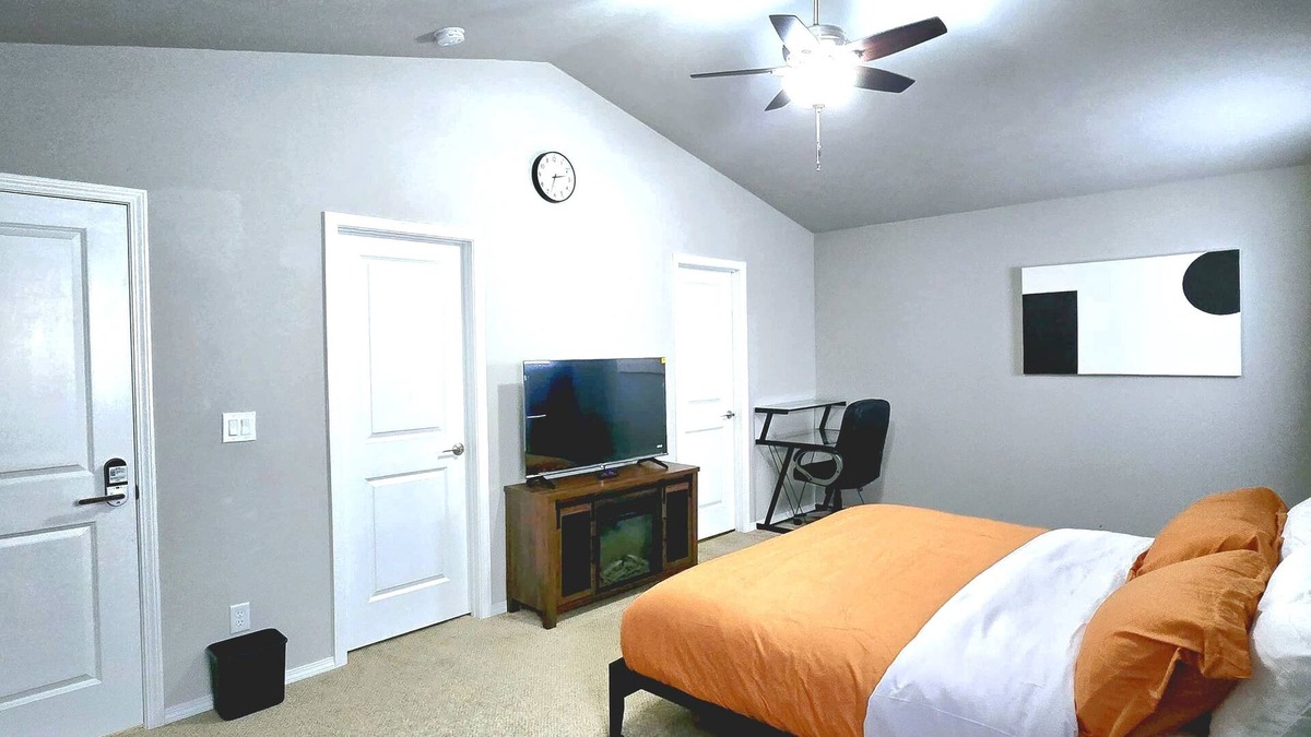 Spokane House | Charming 1-bedroom building with WiFi, AC in soothing Spokane