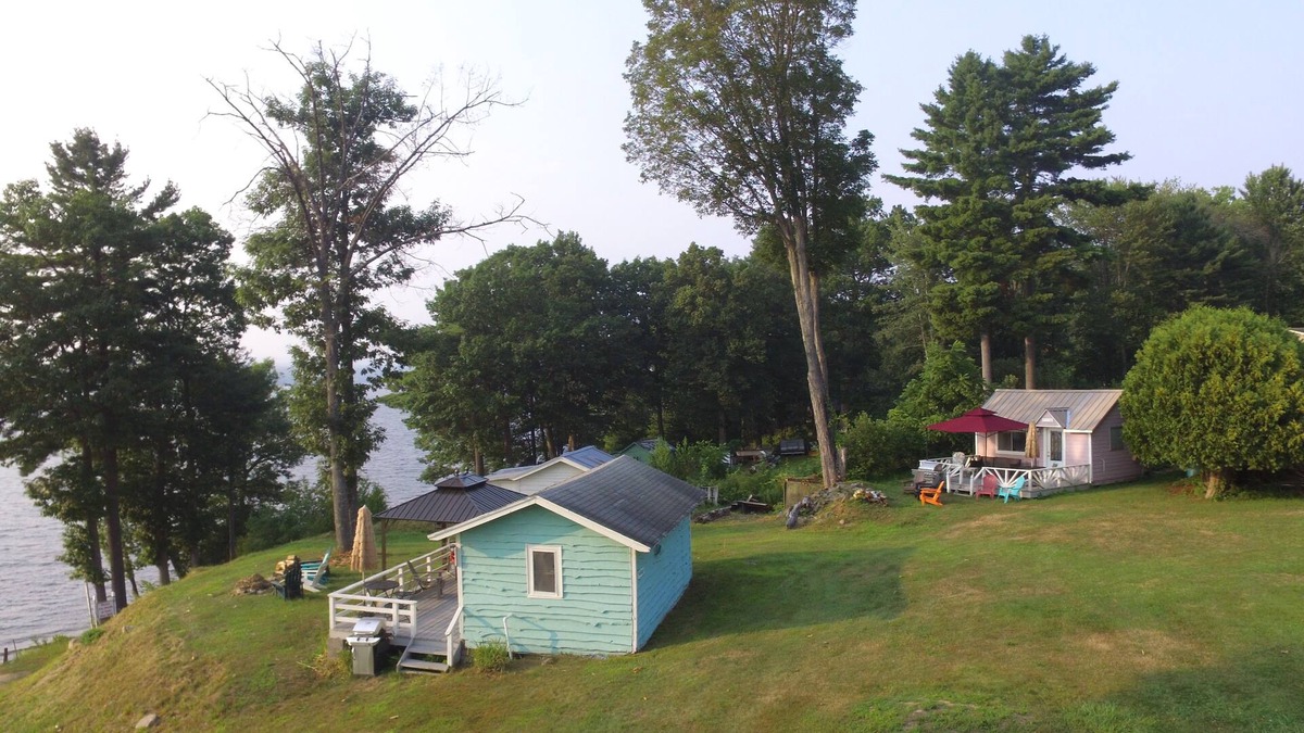 Northville Cottage | Charming 1-bedroom cottage in Northville NY 12134