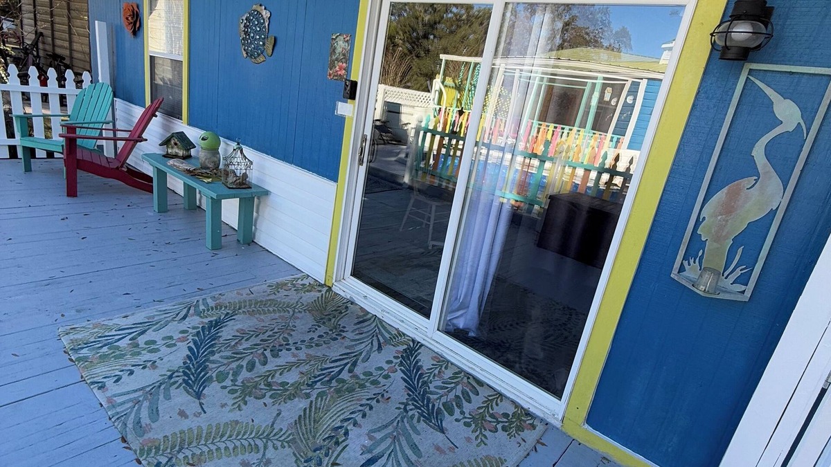 Dunnellon Cottage | Charming 1-bedroom cottage in Dunnellon with saltwater pool and AC