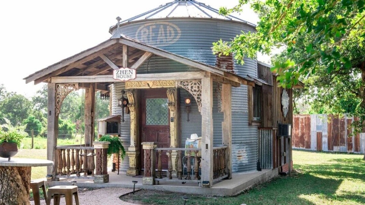 La Grange Cottage | Charming 1-bedroom cottage 8 minutes from Round Top-WiFi, AC -zHEN House Silo #1