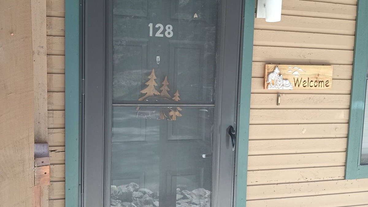 Ruidoso Condo | Charming 1-bedroom condo in superb Ruidoso with WiFi, AC