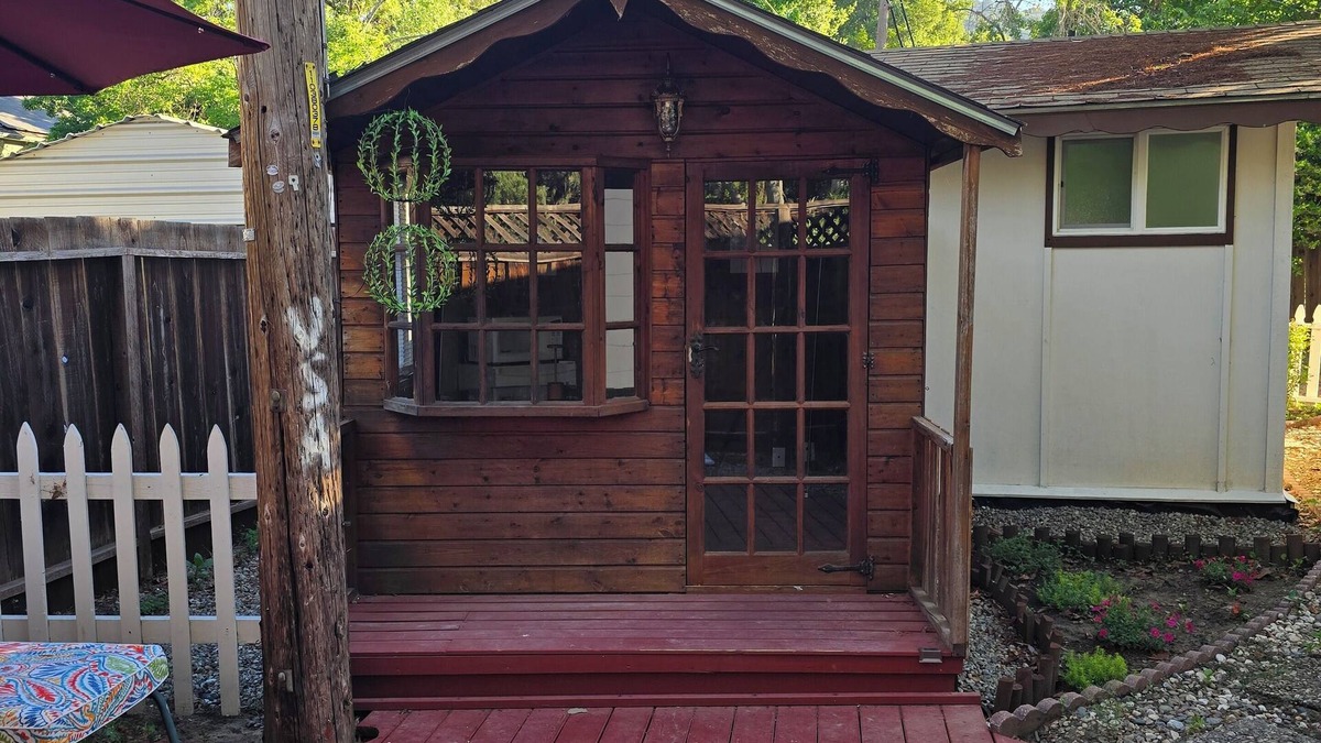 Danville Cottage | Charming 1-bedroom cottage with AC, WiFi in Danville, walkable to downtown.